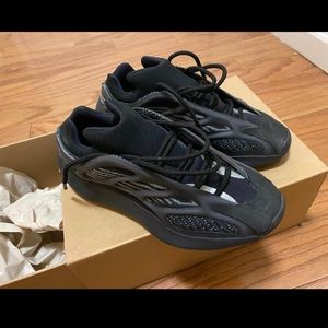 Adidas Yeezy 700 V3 Alvah
